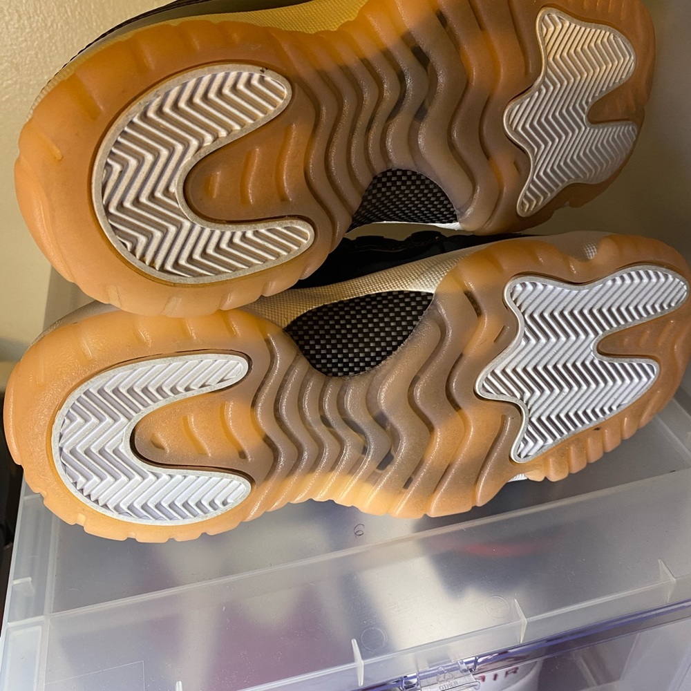 Air Jordan - Picture 4 of 4